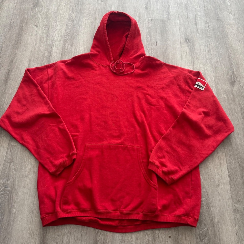 Vintage Marlboro Country Store Hoodie Red Mens XL Logo Patch Pullover Sweatshirt